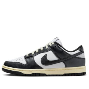 (WMNS) Nike Dunk Low 'Vintage Panda' FQ8899-100